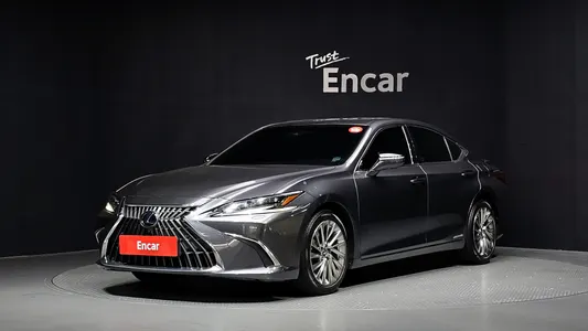 Lexus ES300h 7 2021