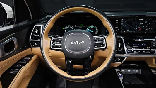 Kia 4 HEV 1.6 2WD 2022 13