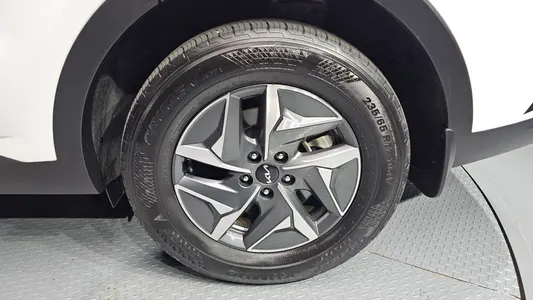 Kia 4 HEV 1.6 2WD 2022 21