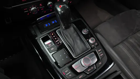 Audi A6 40 TFSI 2015 8