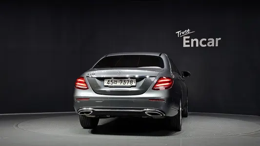 Mercedes-Benz E-Class W213 E300 2018 4