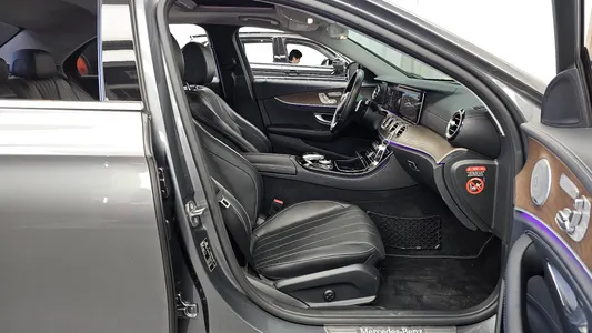 Mercedes-Benz E-Class W213 E300 2018 11