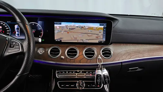 Mercedes-Benz E-Class W213 E300 2018 14