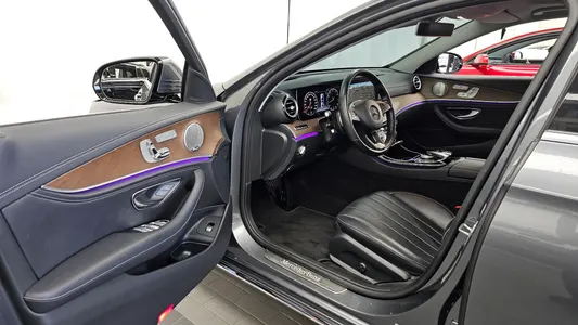 Mercedes-Benz E-Class W213 E300 2018 10