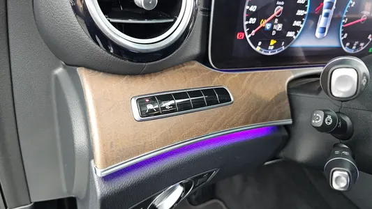 Mercedes-Benz E-Class W213 E300 2018 27