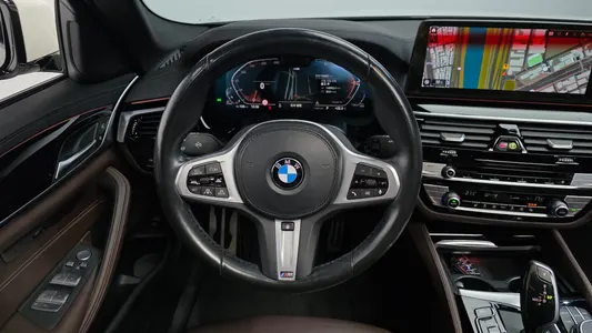 BMW 5 Series (G30) 523d xDrive M 2021 13