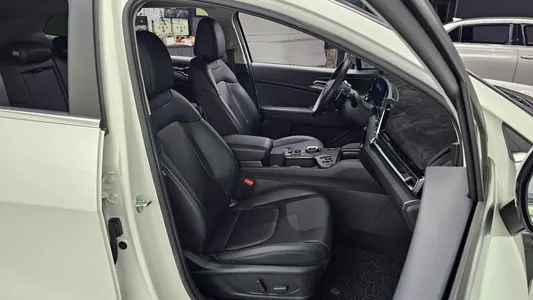 Kia 5 2WD 2022 11
