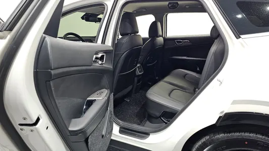 Kia 5 2WD 2022 27