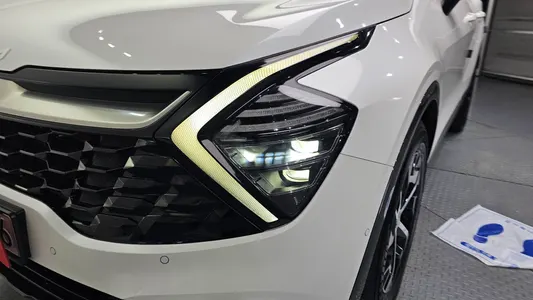 Kia 5 2WD 2022 23