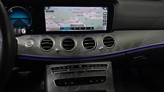 Mercedes-Benz E-Class W213 E350 4MATIC AMG Line 2022 12