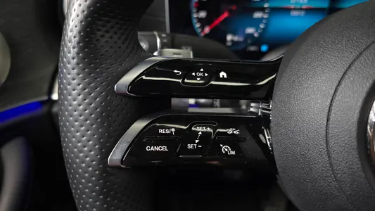 Mercedes-Benz E-Class W213 E350 4MATIC AMG Line 2022 15