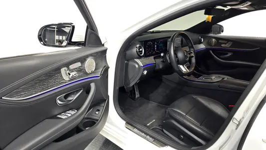 Mercedes-Benz E-Class W213 E350 4MATIC AMG Line 2022 10