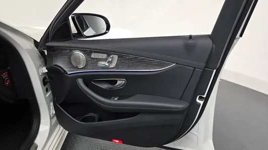 Mercedes-Benz E-Class W213 E350 4MATIC AMG Line 2022 24