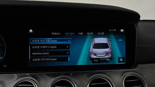 Mercedes-Benz E-Class W213 E350 4MATIC AMG Line 2022 30