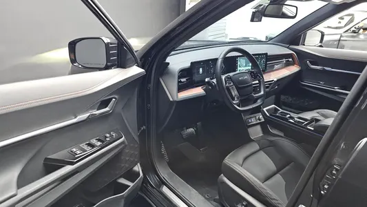 KG Mobility 토레스 HEV 1.5 2WD 2025 10