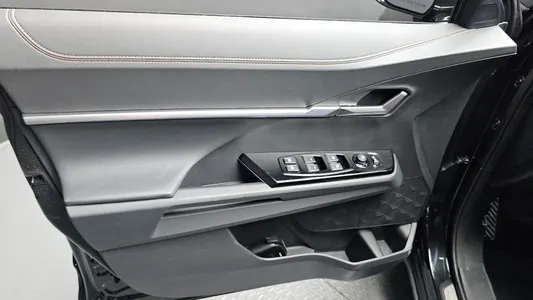 KG Mobility 토레스 HEV 1.5 2WD 2025 25