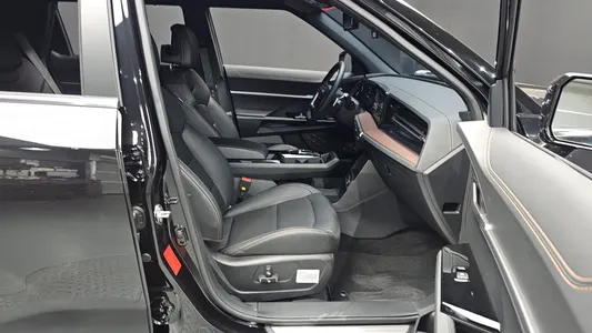 KG Mobility 토레스 HEV 1.5 2WD 2025 27