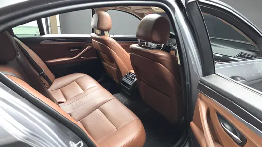BMW 5 Series (F10) 520d 2014 12