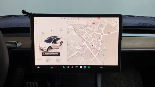 Tesla Y AWD 2022 12