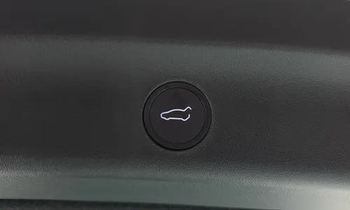Tesla Y AWD 2022 16
