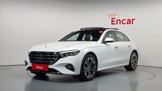 Mercedes-Benz E-Class W214 E220d 4MATIC 2026