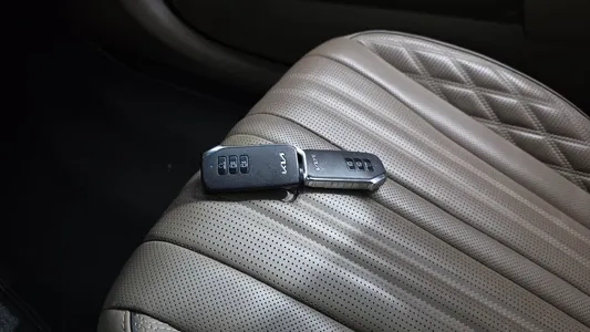 Kia K8 2021 35
