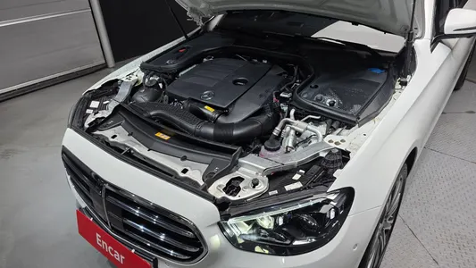 Mercedes-Benz E-Class W213 E350 4MATIC 2023 6