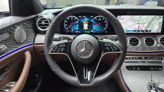 Mercedes-Benz E-Class W213 E350 4MATIC 2023 12