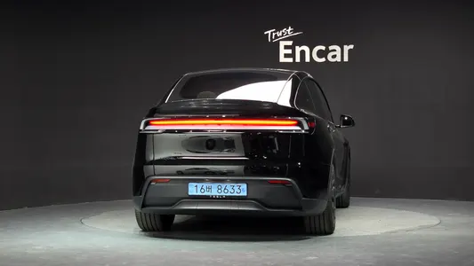 Tesla Y L AWD 2026 4