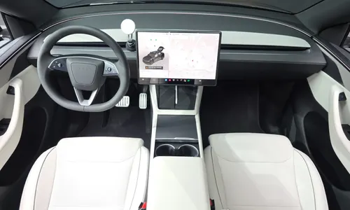 Tesla Y L AWD 2026 7