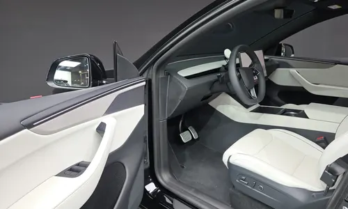 Tesla Y L AWD 2026 10