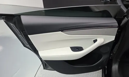 Tesla Y L AWD 2026 25