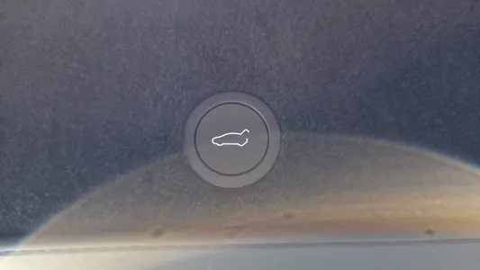 Tesla Y L AWD 2026 28