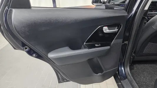 Kia 니로 1.6 HEV 2019 25