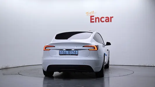 Tesla 3 RWD 2024 4