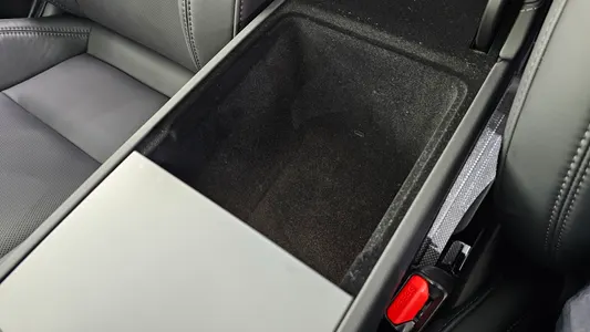 Tesla 3 RWD 2024 29