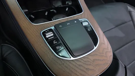 Mercedes-Benz E-Class W213 E220d 4MATIC 2021 29