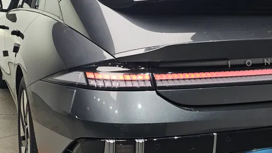Hyundai Ioniq 6 2022 23