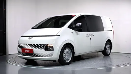 Hyundai Staria 5 2023
