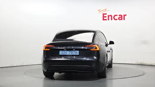 Tesla 3 RWD 2025 4