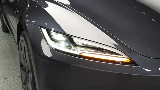 Tesla 3 RWD 2025 22