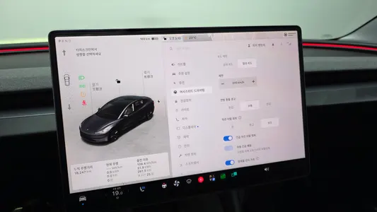 Tesla 3 RWD 2025 33