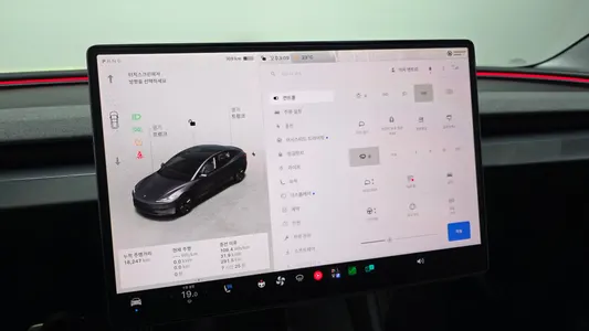 Tesla 3 RWD 2025 34
