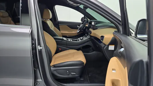 Hyundai 싼타페 HEV 1.6 2WD 2023 11