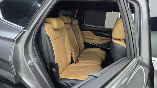 Hyundai 싼타페 HEV 1.6 2WD 2023 26