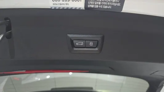 BMW 1 Series (F40) 120i 2024 28