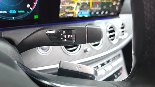 Mercedes-Benz E-Class W213 E350 4MATIC 2023 8
