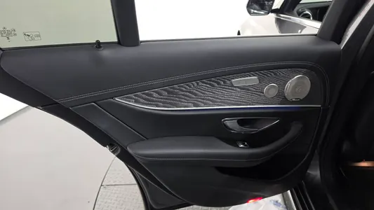 Mercedes-Benz E-Class W213 E350 4MATIC 2023 25