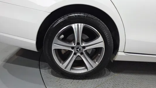Mercedes-Benz E-Class W213 E220d 2019 5