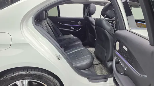 Mercedes-Benz E-Class W213 E220d 2019 12
